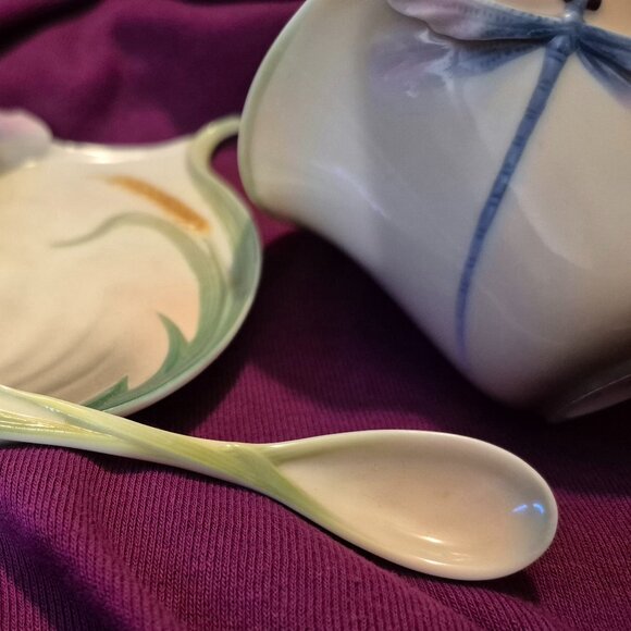 Franz porcelain Dragonly Teacup, Saucer and Spoon. EUC - Picture 5 of 5